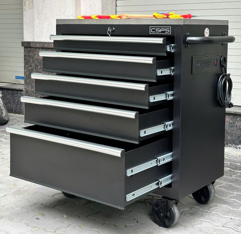 Khi Mặt Inox Mới Nhất Trở Thành Điểm Nhấn Của Tủ Dụng Cụ CSPS 